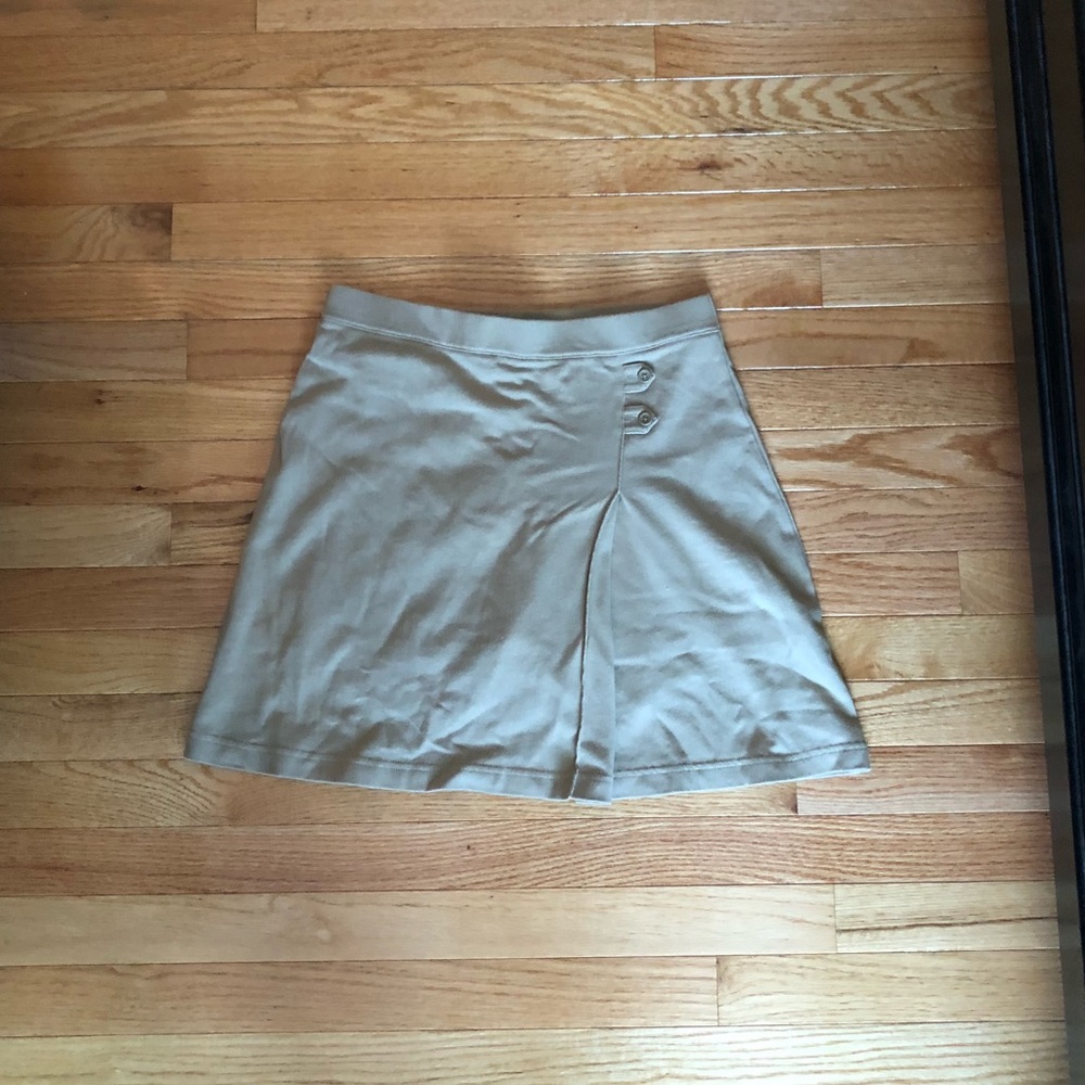 Skort never worn!  (2)